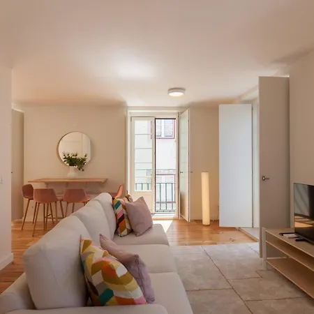 Flh Bairro Alto Homey Flat Apartman